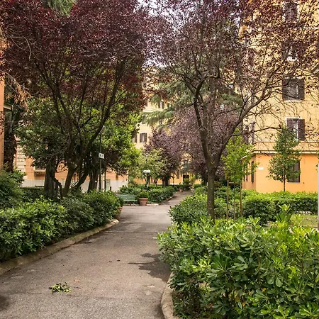 Esa Flaminio روما